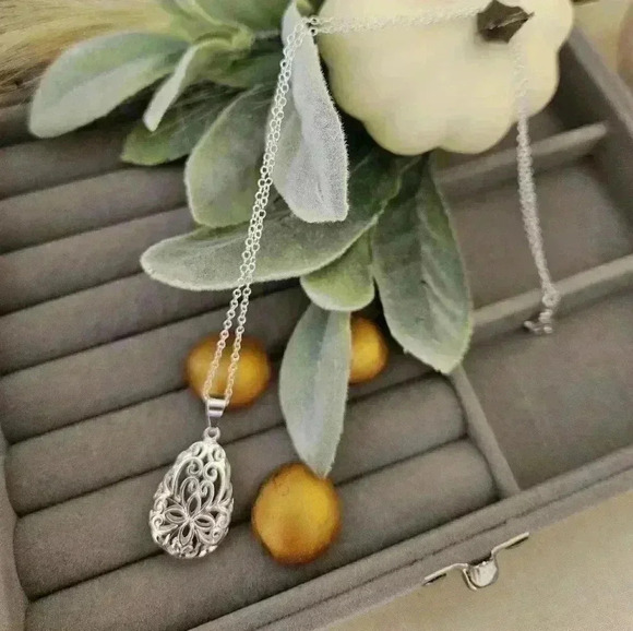 Stunning, 925 starlings, silver, fine hollow drop pendant necklace 16'' chain - Picture 3 of 5